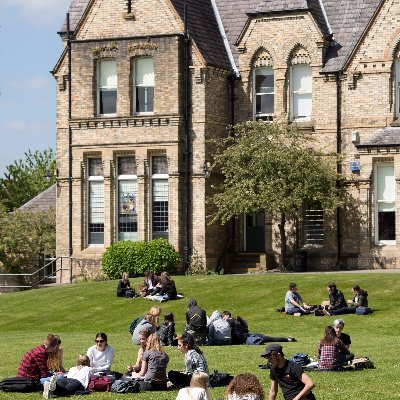 We are Xaverian Careers Team. Jobs, Uni, Apprenticeships, Work Experience, whatever the career, we can help you get it!
email: t.payne@xaverian.ac.uk