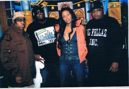 BigFellazInc's profile picture. Big Fellaz don't get in where we fit in we make room. Ask a dumb question you will get a stupid answer!! KETCHUP MUSTARD yay yay all day WHOWANTWHUT