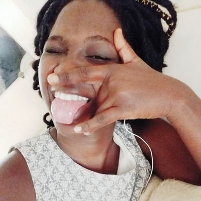 SuzanneUm4's profile picture. Normals  people scare me.😑