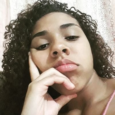 AdriellyVitria7's profile picture. 