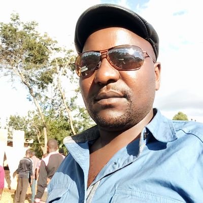 m_selektor's profile picture. I don't chase, I replace