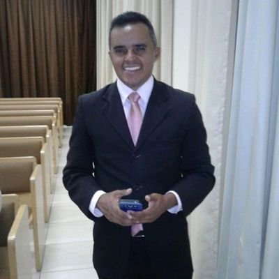 reinacyjr's profile picture. 