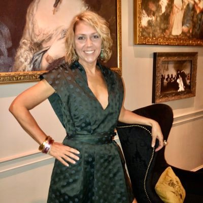 Sex & Sewi g talk! FASHION IS ART AND YOU ARE THE CANVAS!!👗✂️ LOVE OF FABRIC & FASHION! I❤️SEWING & PATTERN MAKING! EMBROIDER IT!