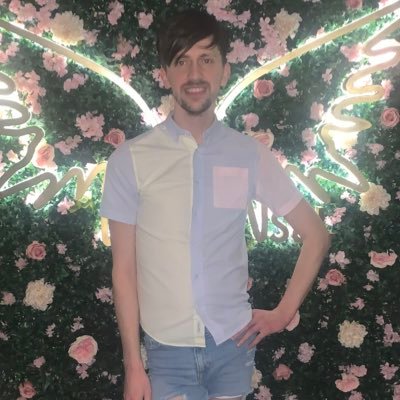 South Wales 🏴 Musical Theatre ❤️ Snapchat csalway Insta csalway180292 In the words of Oscar Wilde ”Be yourself; everyone else is already taken.”