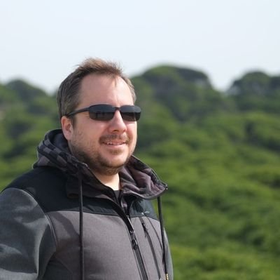 rafaelvilli's profile picture. Salesiano Cooperador. Ingeniero de Telecomunicación, especializado en Software y Telemática. Profesor de Teleco e Informática.