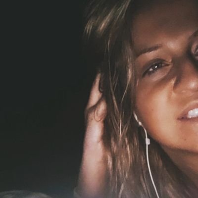 Laurisa62040015's profile picture. 