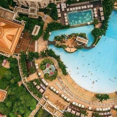 We are playground equipment manufacturer from Guanzghou, China, specializing in design and plan wate village, water slide ,wave-making and also aqua plays.
