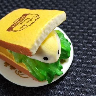 summer_gate1997's profile picture. サブの鍵開けアカウントです。
本垢（鍵つき）は二次元方面のフォロワーさん・心霊系が苦手なフォロワーさんが多いので、心霊系・映画系はこちらでつぶやきます。