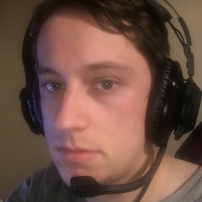 🏴💎 Terran @StarCraft2 Player for @SC2PlatHeroes. ex CEO @DiamondLeagueC1 2020-2024 📧 sc2vales@outlook.com.