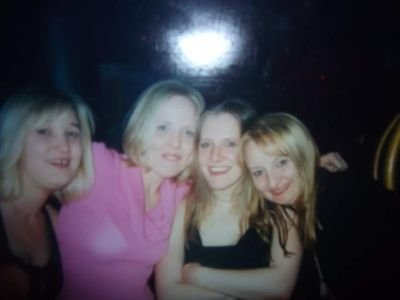 ZoeHoll91723659's profile picture. 