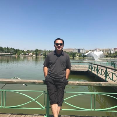 Tweetlerim ve retweetlerim görüşlerimi yansıtabilir.