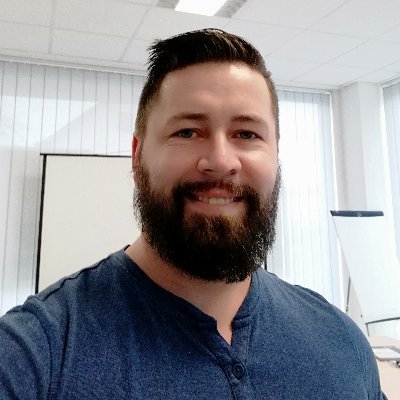 Positiv bekloppt 🤪
ungeschnitten und frei Schnauze 😏 Zocker Daddy und Ehemann 😎 IMMER auf der Suche nach Spaß