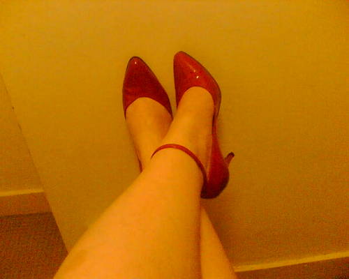 angelfire_75's profile picture. Blah, blah, music.. blah.. books! Gahrr dinosaurs... bugger RUN!