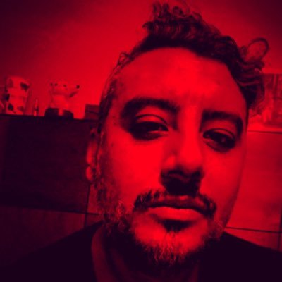 Soy de los optimistas que quieren la paz mundial, pero no soy lo suficientemente guapo para decirlo en voz alta.