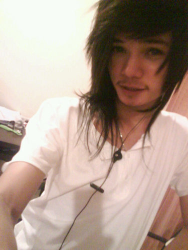 SkyNizkky's profile picture. 