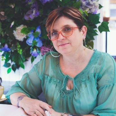 Author, writing; children's fiction; 🍫#TheChocolateThief, women's fiction; 🏃#MumRunners, 🏃#MumRunnersFlorida and #screenwriter 🎬 and #Driving Instructor🚙