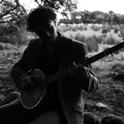Clawhammer banjoist and Travelling Doctoral Scholar @IrishResearch @NUIMerrionSq. Interested in the darker side of Irish American history.
