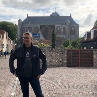 James21977605's profile picture. 2 + 2 = 4