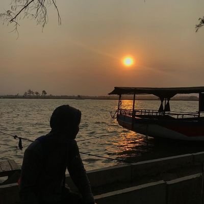 fwicaksana1's profile picture. 