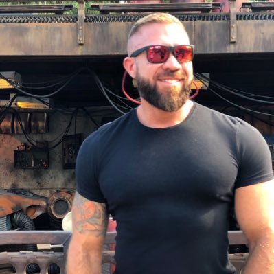 LauzonRandy's profile picture. The first thing you should know about me is that I’m not you. 🔺Immunologist 🤓🔺DJ 🎧🔺Lifter 💪🔺Baker 🧁Dancer 🕺🏼🔺 Lover 🧡