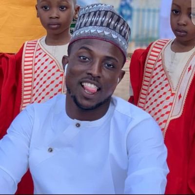 MLagsah's profile picture. what makes me special is that I am a dreamer who is looking forward to fulfilling his dreams and aspiration