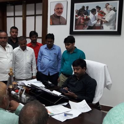 sSJdmifS79aEIrZ's profile picture. शुभम करोति कल्याणं, आरोग्यम् धनं संपदा, शत्रु-बुद्धि विनाशाय, दीपःज्योति नमोस्तुते !