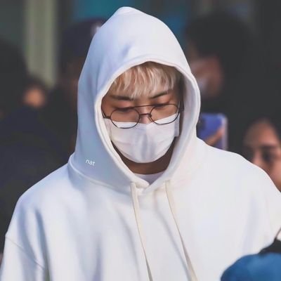 DyOdose's profile picture. EXOL♥
@weareoneEXO @B_hundred_Hyun @layzhang