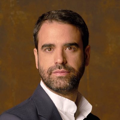 Fundador y CEO de Estrategos. Asuntos Públicos y #compol sin humos.