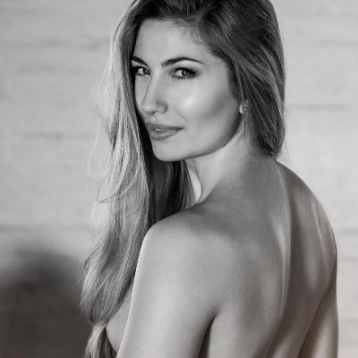 U.K. Based glamour, tease and Fetish model 🇬🇧Lingerie and latex lover