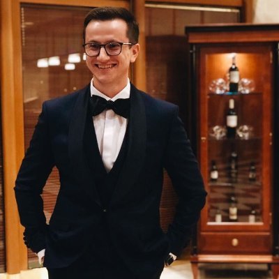 IvanJordanovsk1's profile picture. Product Desiger at Upshift
Office Manager Upshift