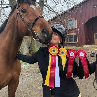 amyhoffer1's profile picture. 