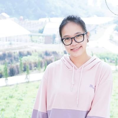 dokya402's profile picture. 