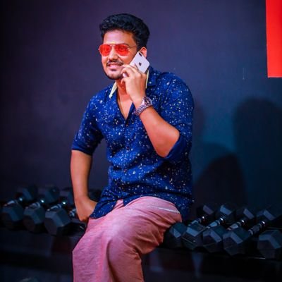 ARUNRAJASOMU's profile picture. #MECHANICAL ENGINEER🎓
#Peace lover✌️
# Blue lover 💙


****Be a MAN Respect WOMEN****