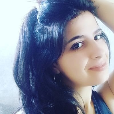 AghavniZ's profile picture. 