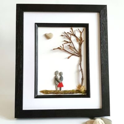 Moments in pebble
Pebbleisti is a home for unique pebble art items made by me in moments of inspiration and fun. Here you can find gifts for all occasion