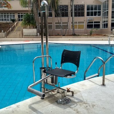 (45) 9 99550016....Acessibilidade moderna em piscinas, para PCD, IDOSOS, GESTANTES e pessoas com mobilidade reduzida.