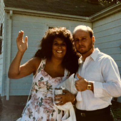 bufgal18's profile picture. 