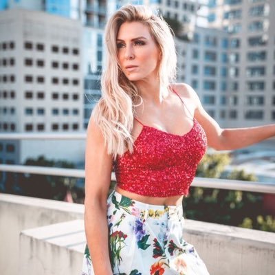 Posting daily content about the Queen of WWE, (@MsCharlotteWWE). Stay Updated! IG Page - link in bio