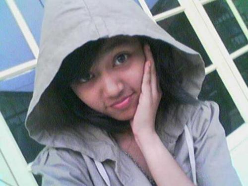 arumry's profile picture. Aq males di sakiti cowo lagi