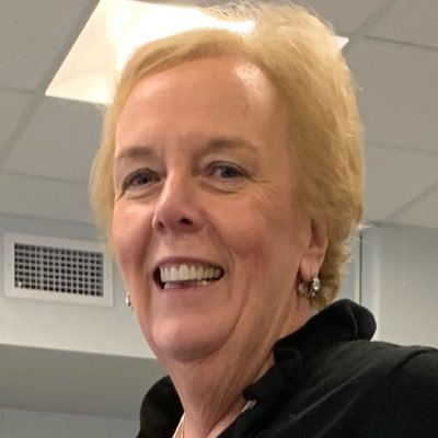 ElizabethBergsl's profile picture. 