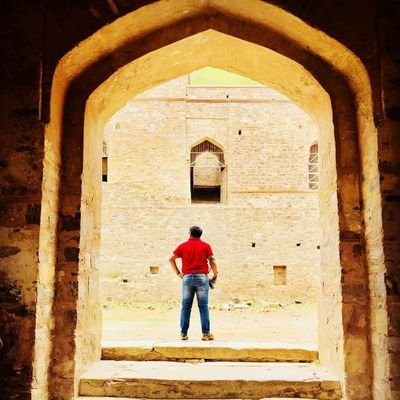 rajraghu07's profile picture. 