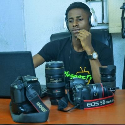 Unusual grapher you never saw coming! #cinematographer 🎬 #editor📽 #TOG Give a call to make your memories merrier 🔽 08118067799