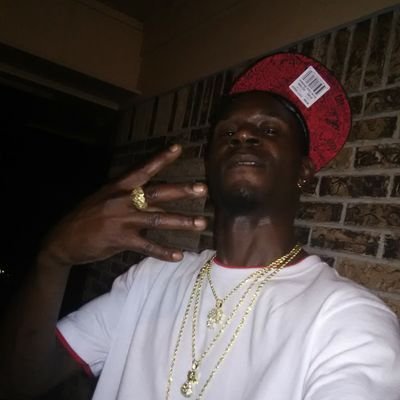 Lorenzo52448935's profile picture. I'm loyal and we'll respected