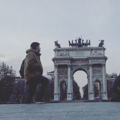 Menos de tres contradicciones es dogmatismo.