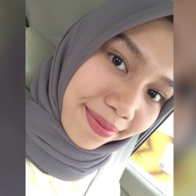 titawigna's profile picture. very high cheek bone