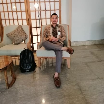 ElitGlobal_LFC's profile picture. Basket,Futsal,Ilmu Hukum, Liverpool FC & Bankir