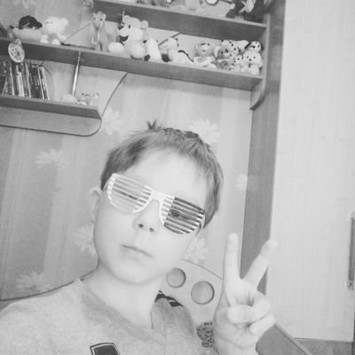 ptjHnwNFyfqFdrV's profile picture. Обычный школьник.