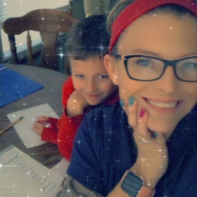 Courtne28119856's profile picture. 🖤💙Mommy💍who loves crafting➕social media influencer💙Helping others out🖤💙