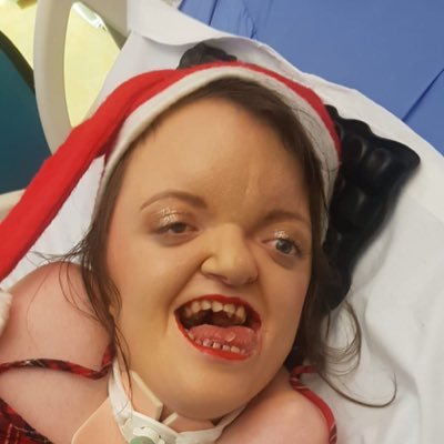 hannahthewarri1's profile picture. #gethannahhomeforxmas