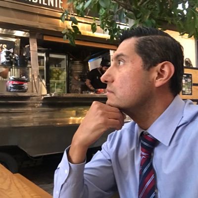 oscar_teston's profile picture. Internacionalista MX, Melomano y Eclectico.